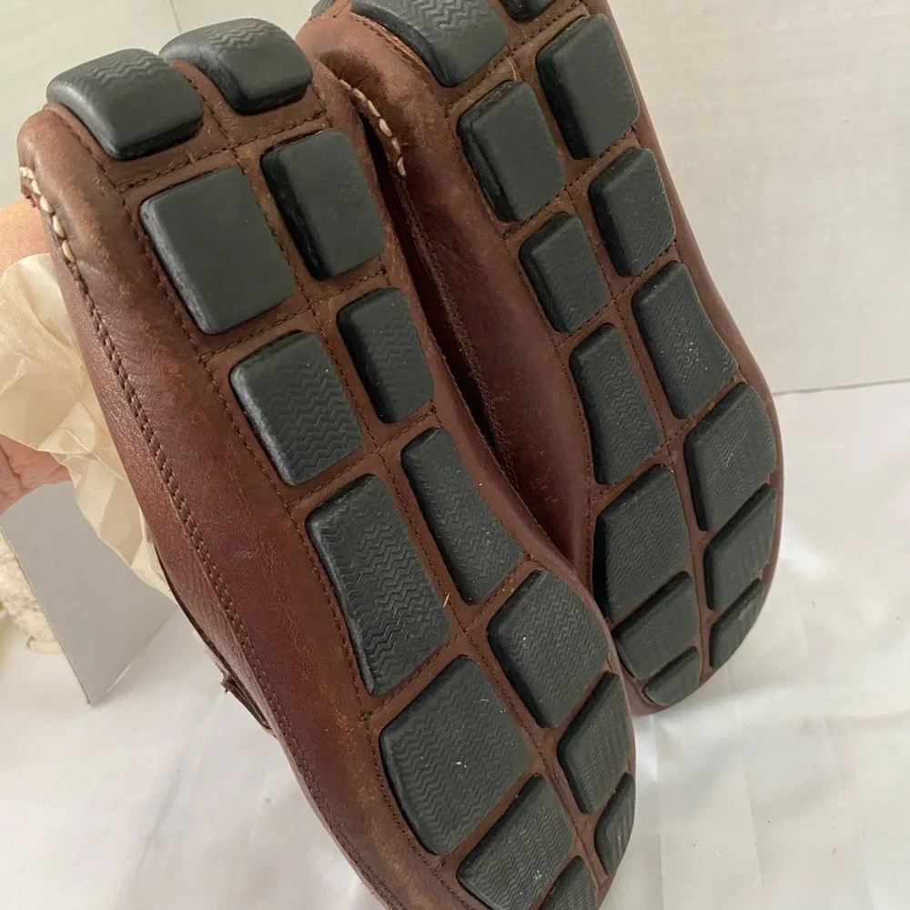 Clarks Loafers size 9M (FF)